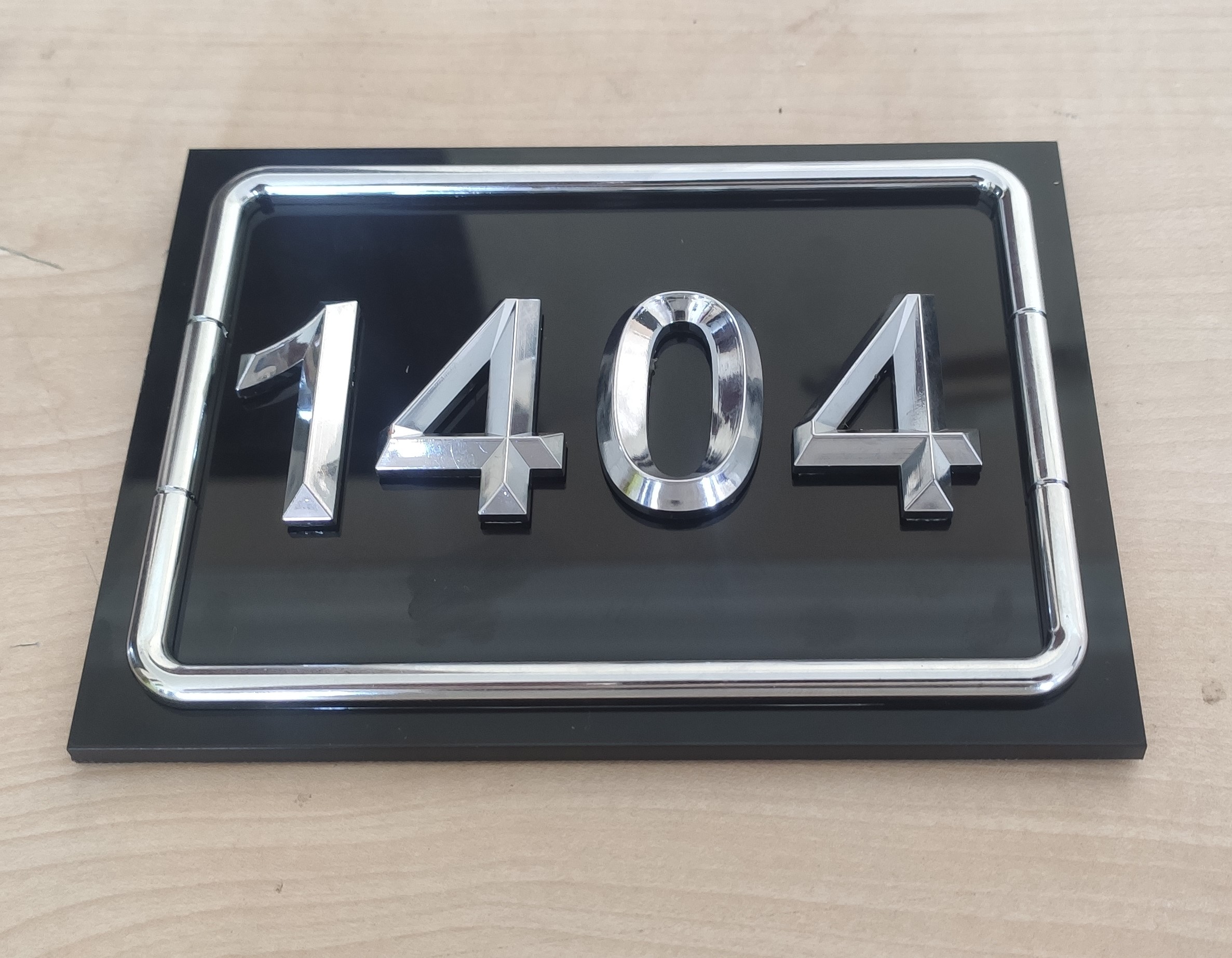 Door Number - Chrome Model 15