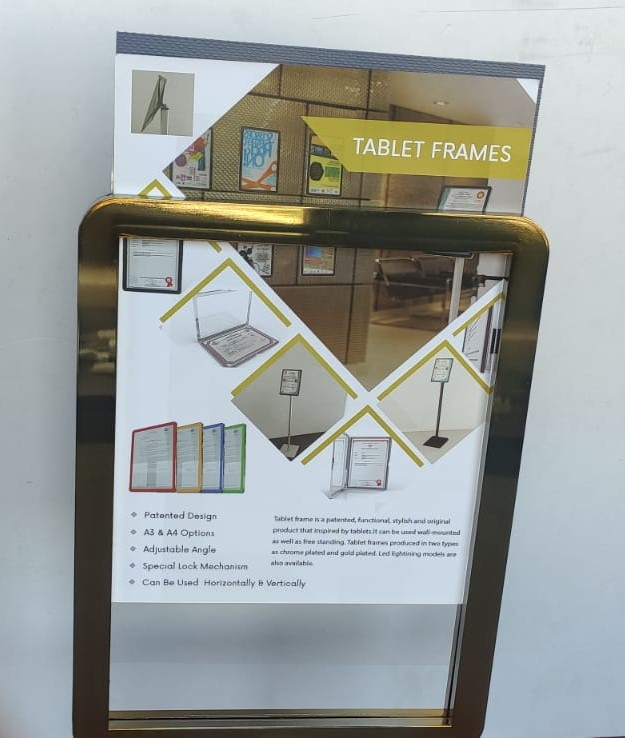 Altın Renkli çerçeve ayaklı çift yönlü a4