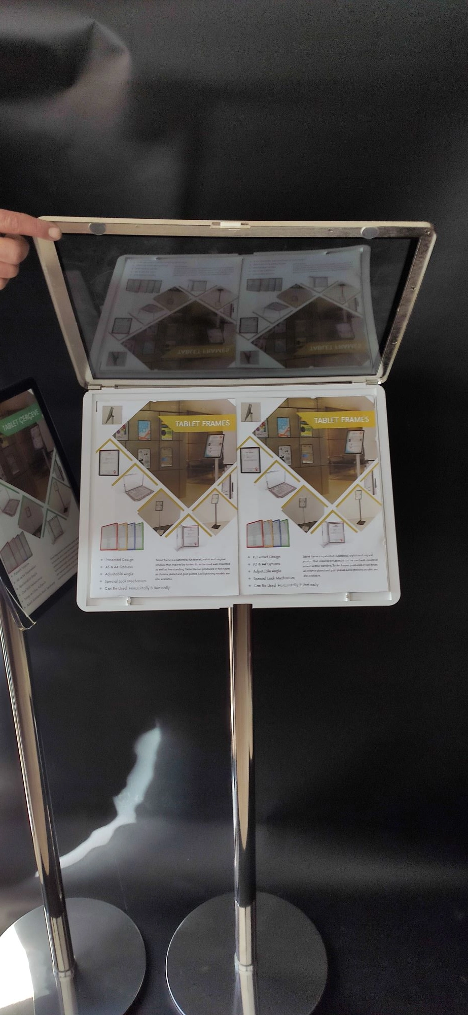 Menü Panosu altın kaplama (Gold Paslanmaz Çelik Ayaklı) A3