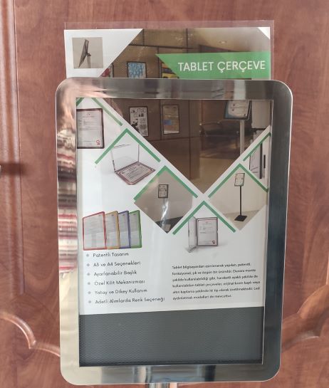 Krom Kaplama bariyer üstü A4 çift taraflı yönlendirme