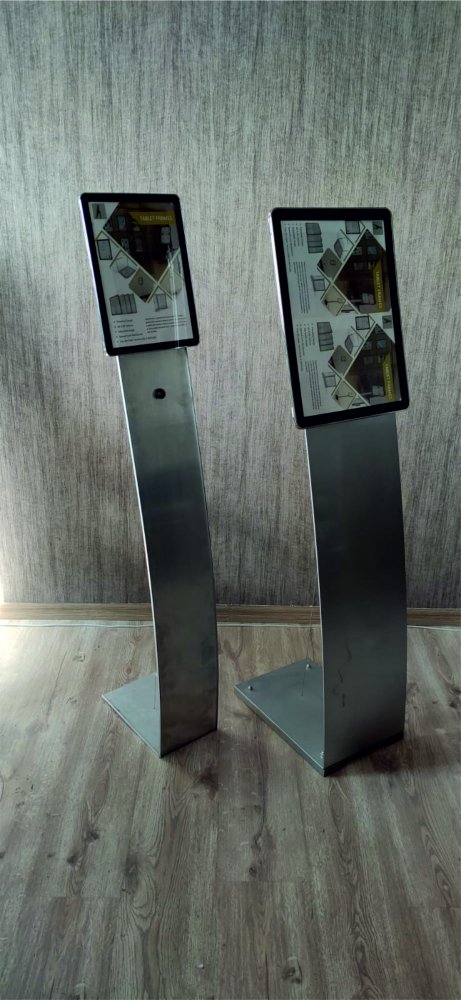 Krom Çerçeve - A4 -  Panel Ayaklı - Tablet Bilgisayar Görünümlü