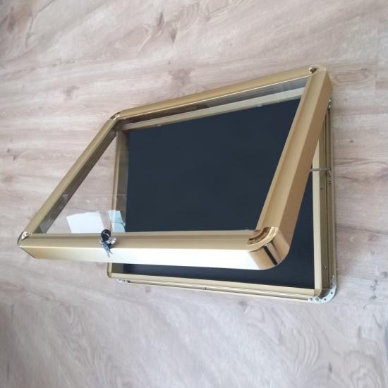 İlan Panosu Manyetik Tutuculu - (56x76cm) - Sarı Eloksallı - Altın Rengi - Plus Seri