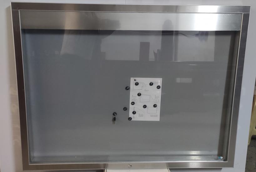 İLAN PANOSU 106X141CM PASLANMAZ GİYDİRME
